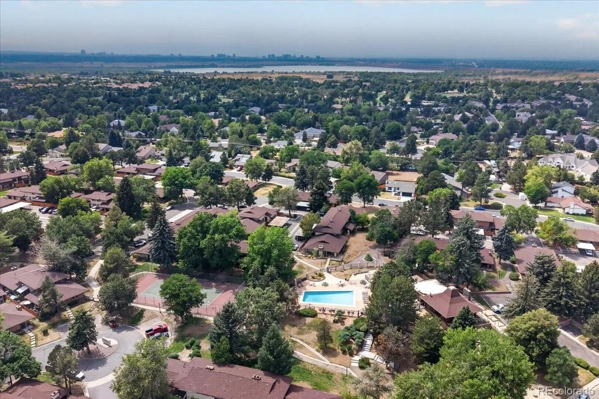 3736 S Fairplay Way Aurora CO 80014 | MLS #REC2441807 08192026160936 1200 29