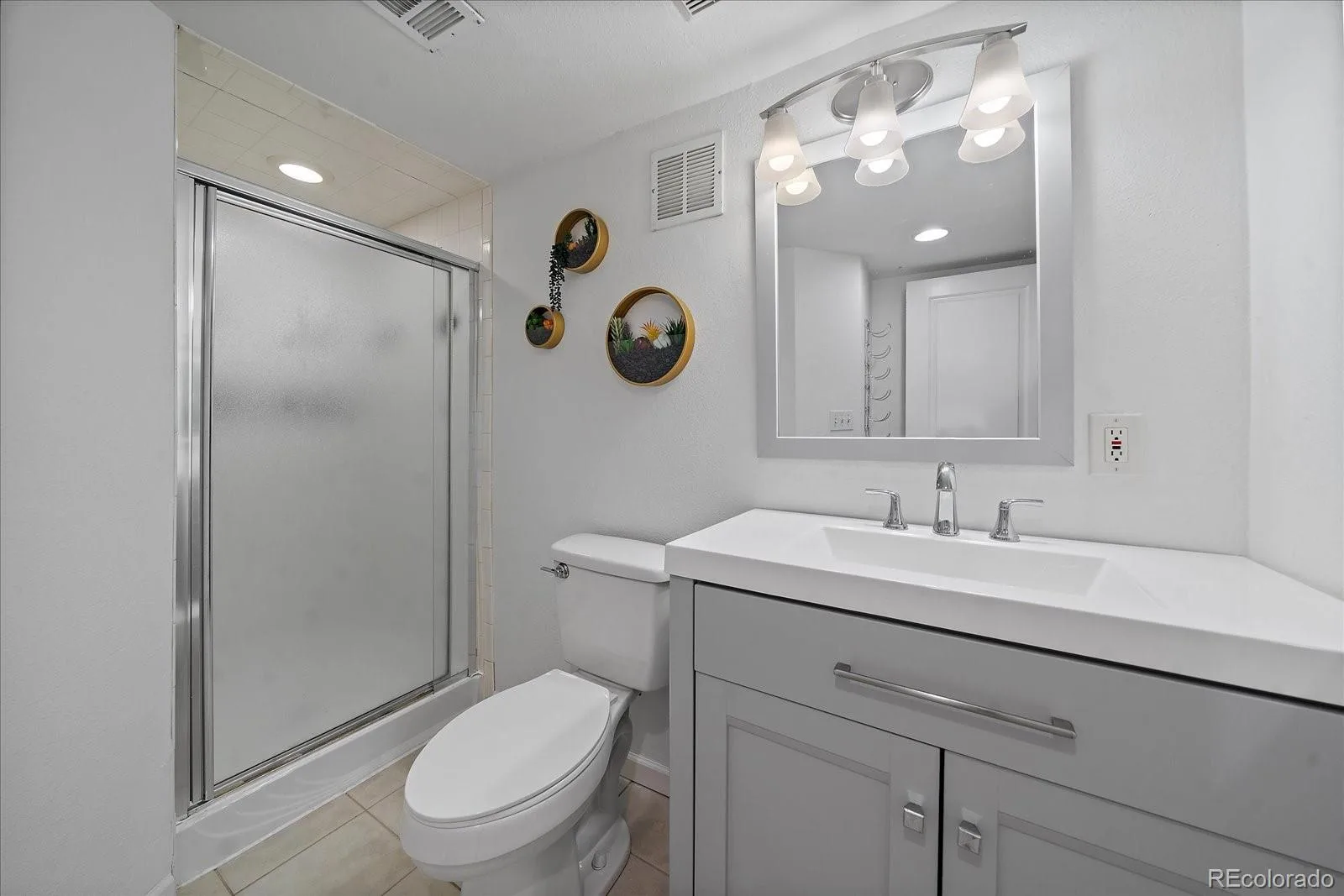 2001 W Wesley Avenue Englewood CO 80110 | MLS #REC2442802 08132026132530 1600 19