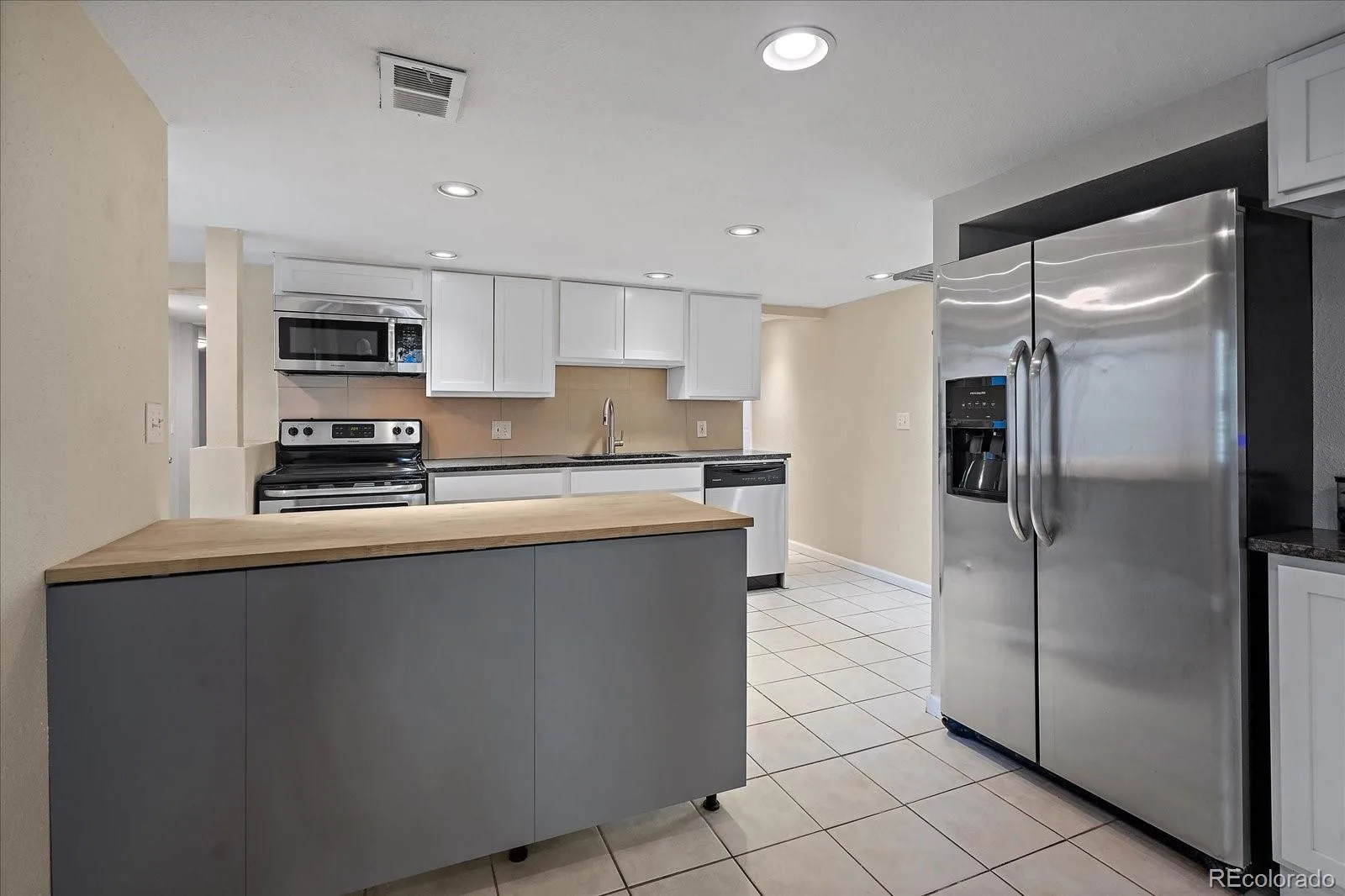 2001 W Wesley Avenue Englewood CO 80110 | MLS #REC2442802 08132026132530 1600 9