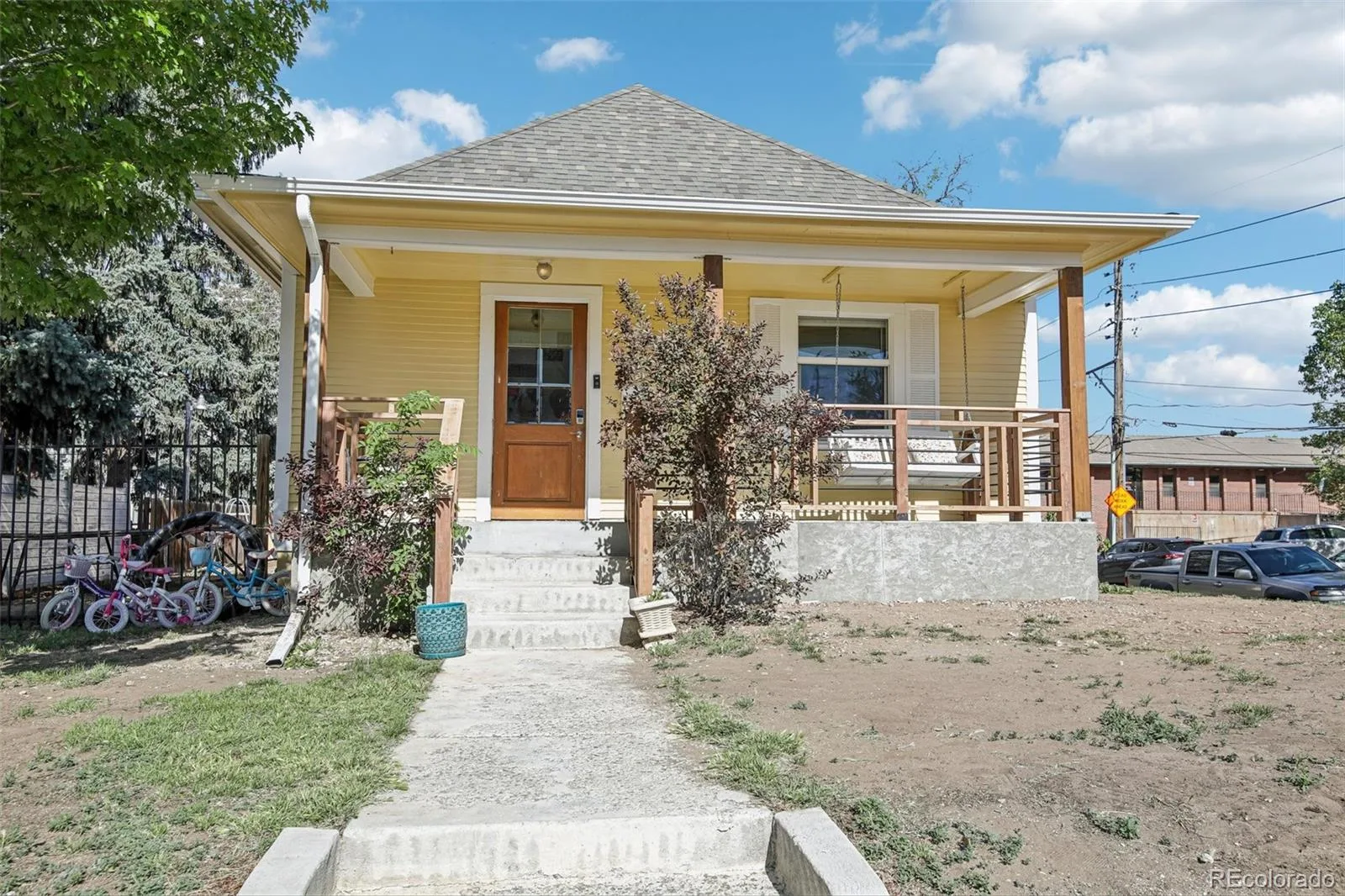 3694 S Acoma Street Englewood CO 80110 MLS #REC2446970 06092026013201 1600 0