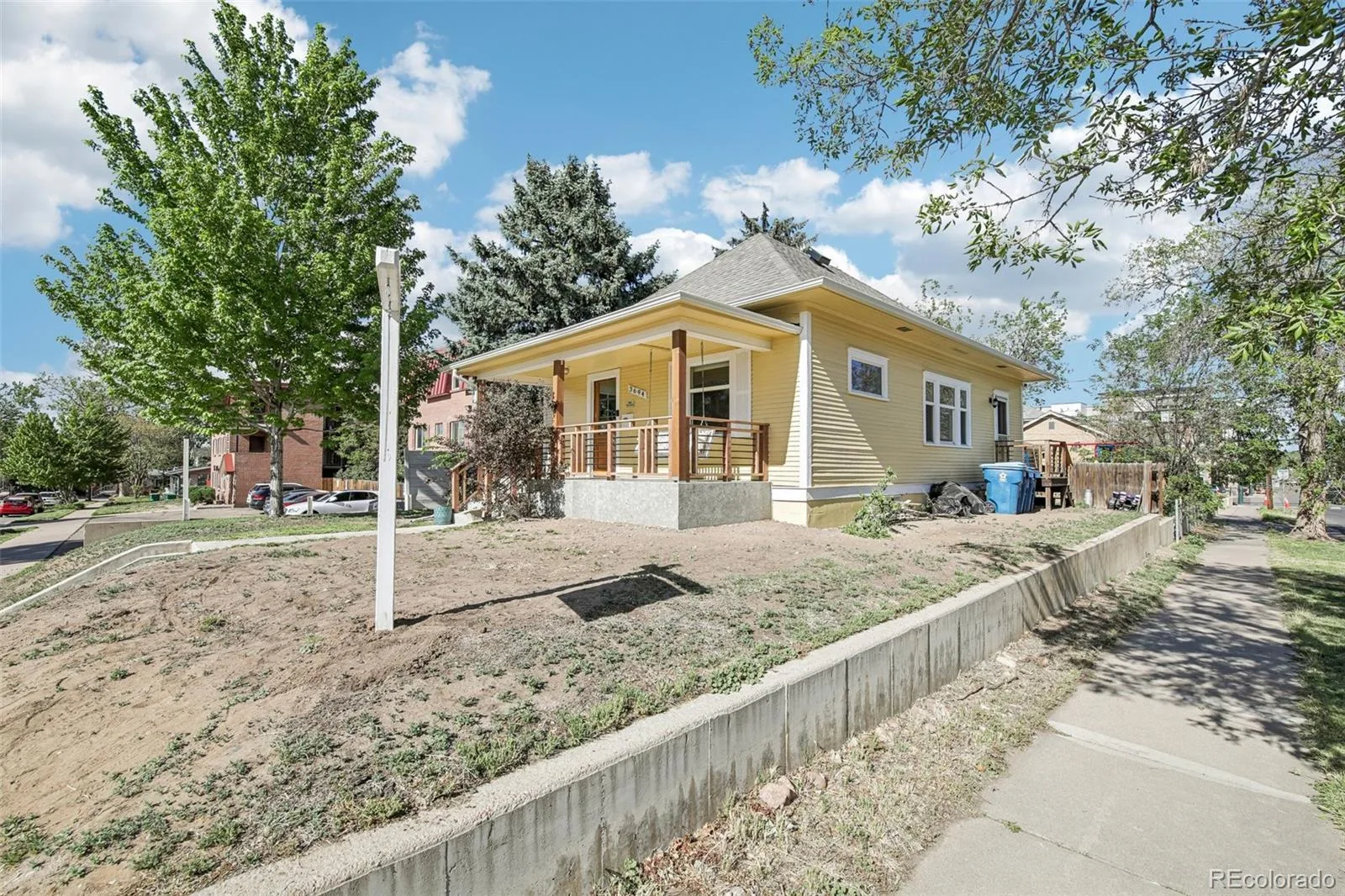 3694 S Acoma Street Englewood CO 80110 MLS #REC2446970 06092026013201 1600 2