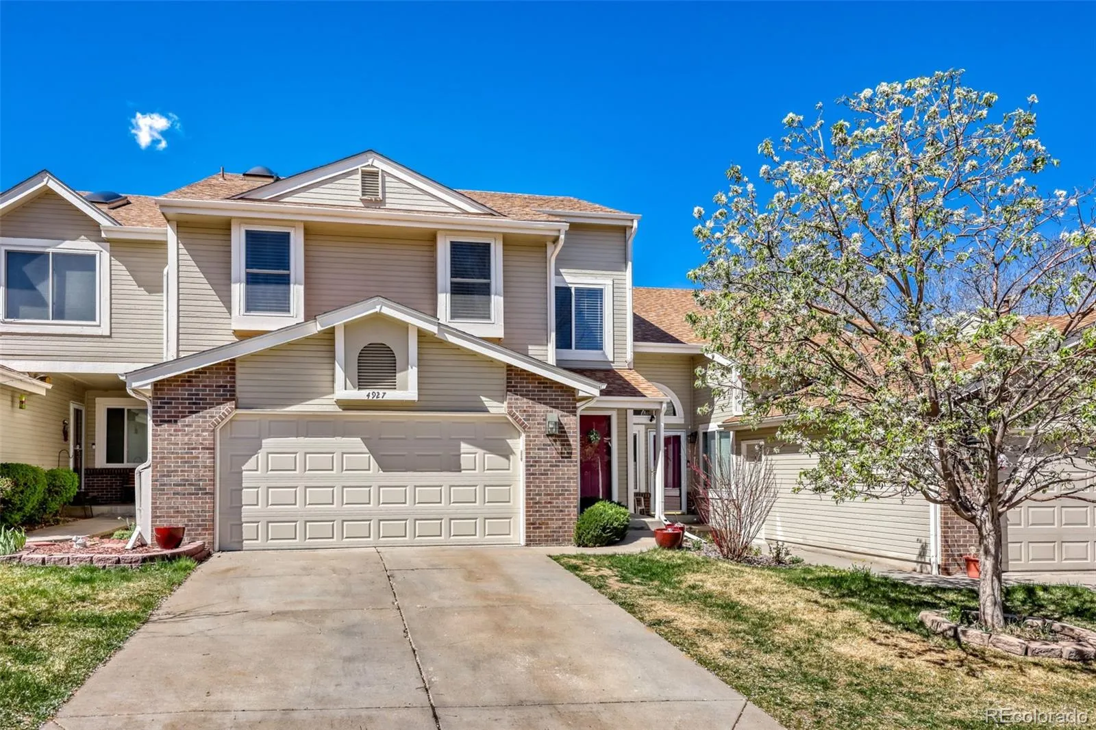 4927 S Eagle Circle Aurora CO 80015 MLS #REC2455433 05162026080243 1600 1