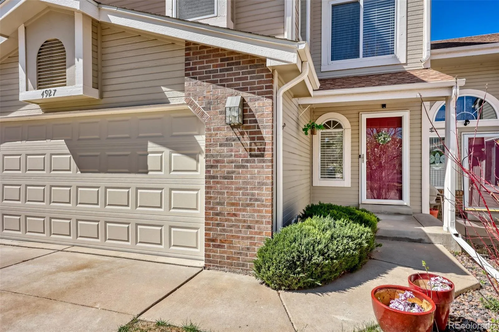 4927 S Eagle Circle Aurora CO 80015 MLS #REC2455433 05162026080243 1600 2