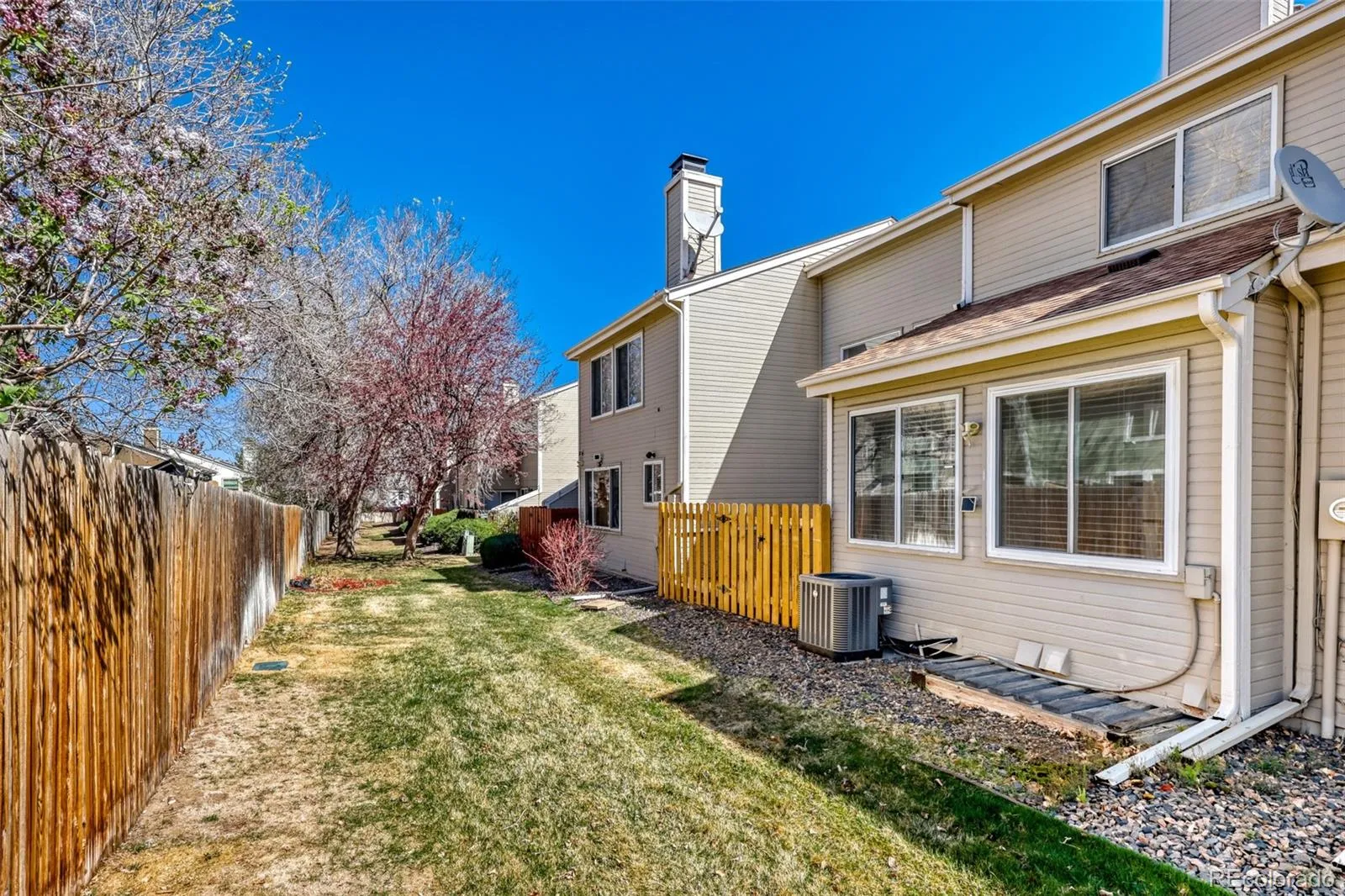 4927 S Eagle Circle Aurora CO 80015 MLS #REC2455433 05162026080243 1600 26