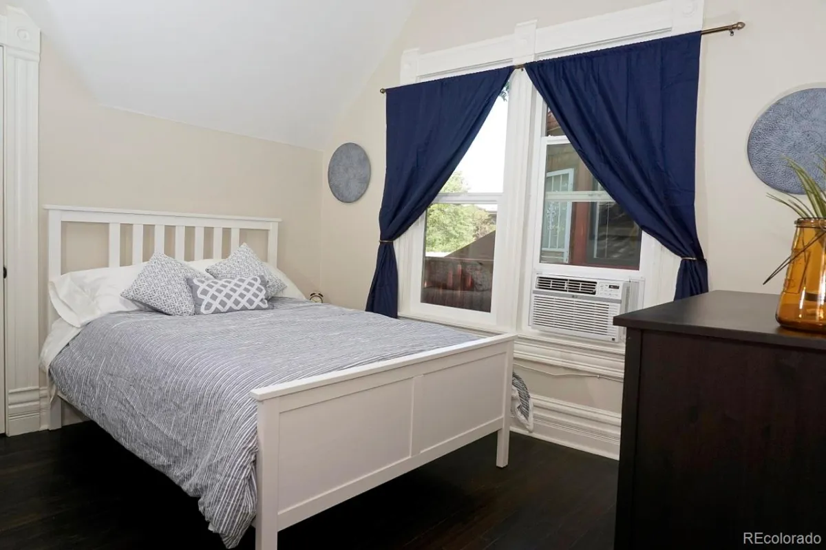 04142026222543 1200 11