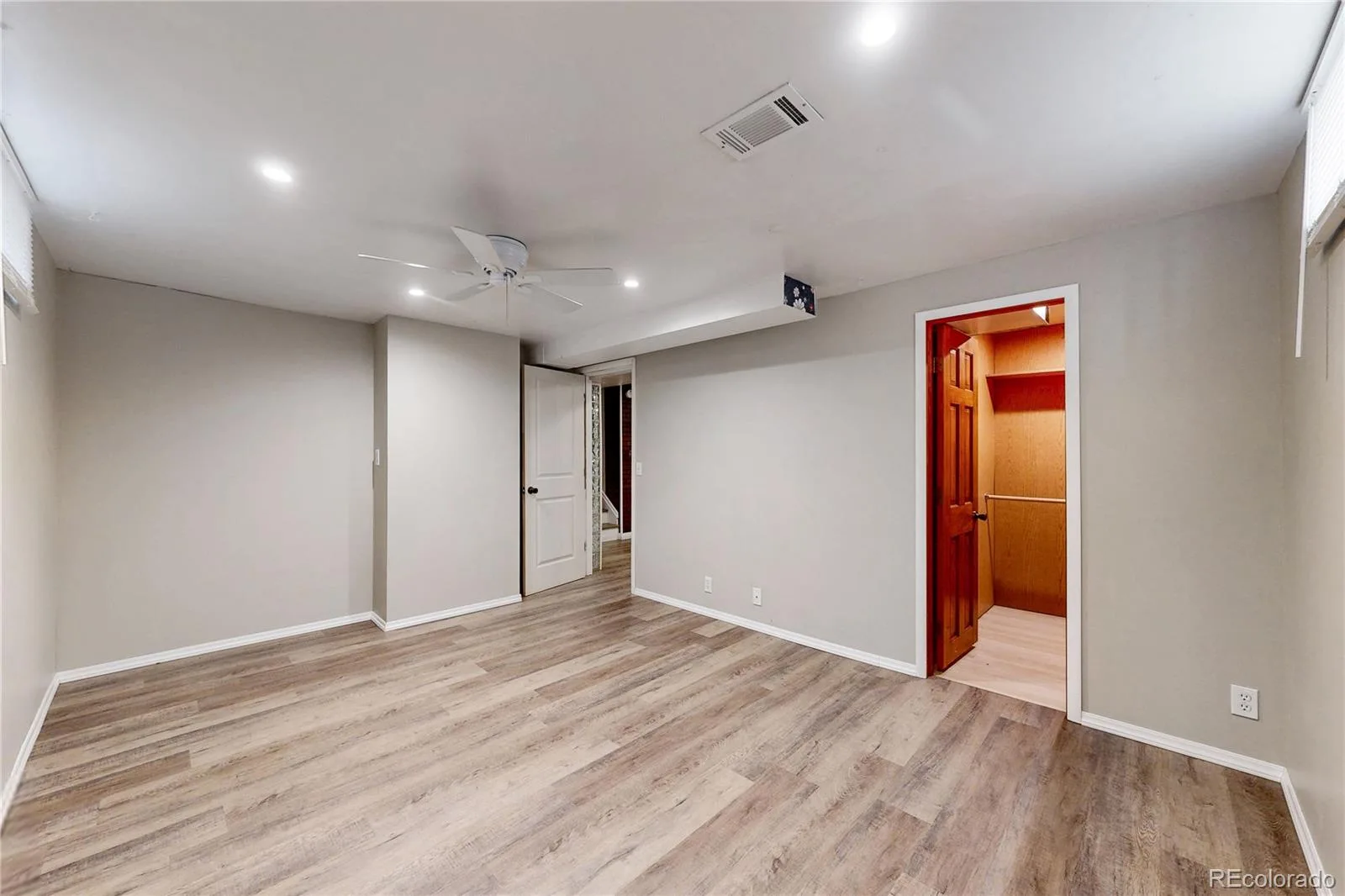 3290 S Elati Street Englewood CO 80110 | MLS #REC2457111 08182026231633 1600 12