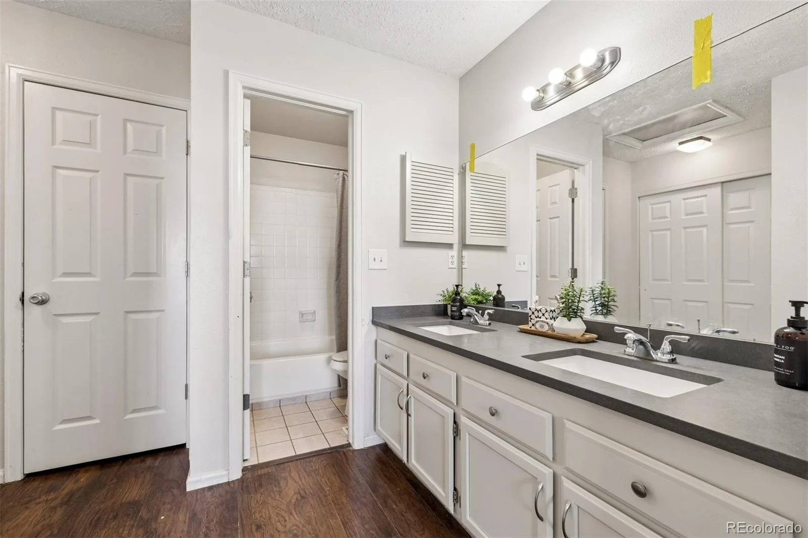 4351 S Andes Way #201 Aurora CO 80015 MLS #REC2457135 07022026234331 1600 15
