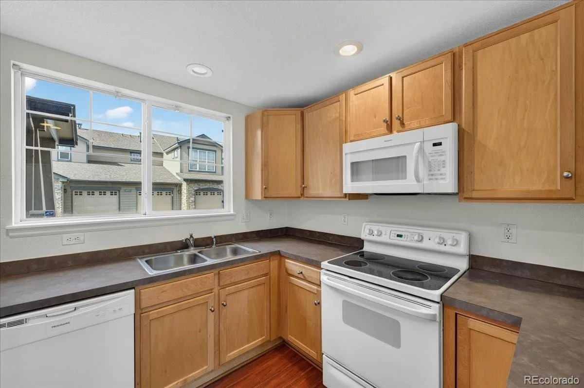 2122 S Fulton Circle #103 Aurora CO 80247 | MLS #REC2457188 08062026051607 1200 13