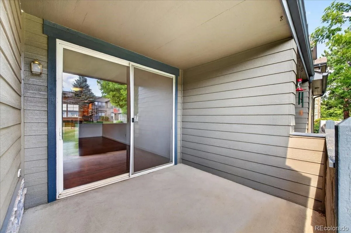 2122 S Fulton Circle #103 Aurora CO 80247 | MLS #REC2457188 08062026051607 1200 22