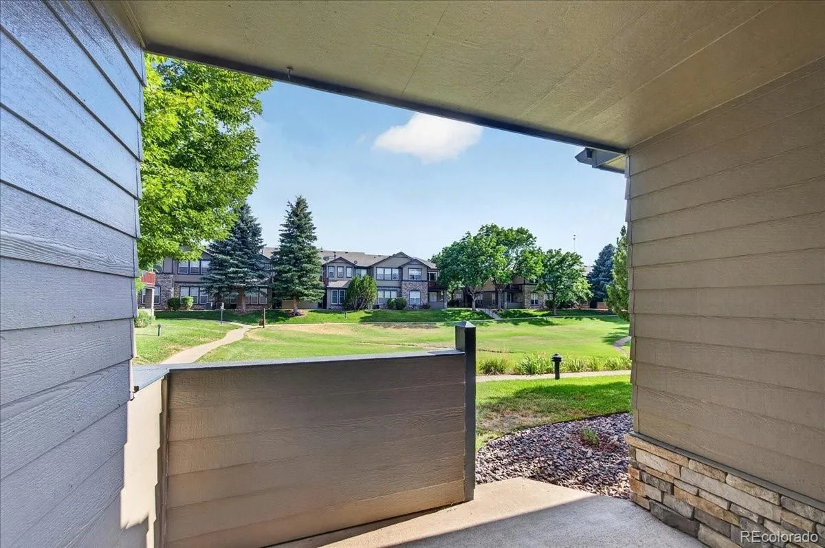 2122 S Fulton Circle #103 Aurora CO 80247 | MLS #REC2457188 08062026051607 1200 23