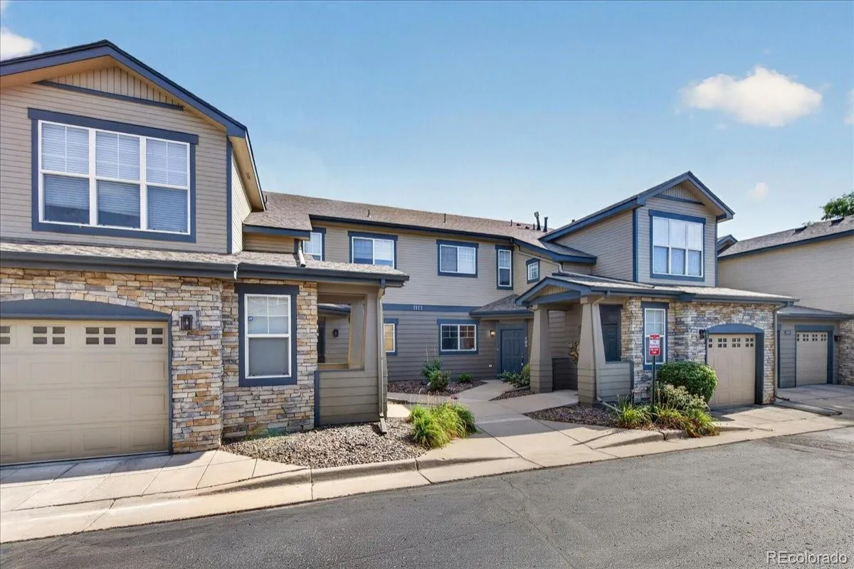 2122 S Fulton Circle #103 Aurora CO 80247 | MLS #REC2457188 08062026051607 1200 31