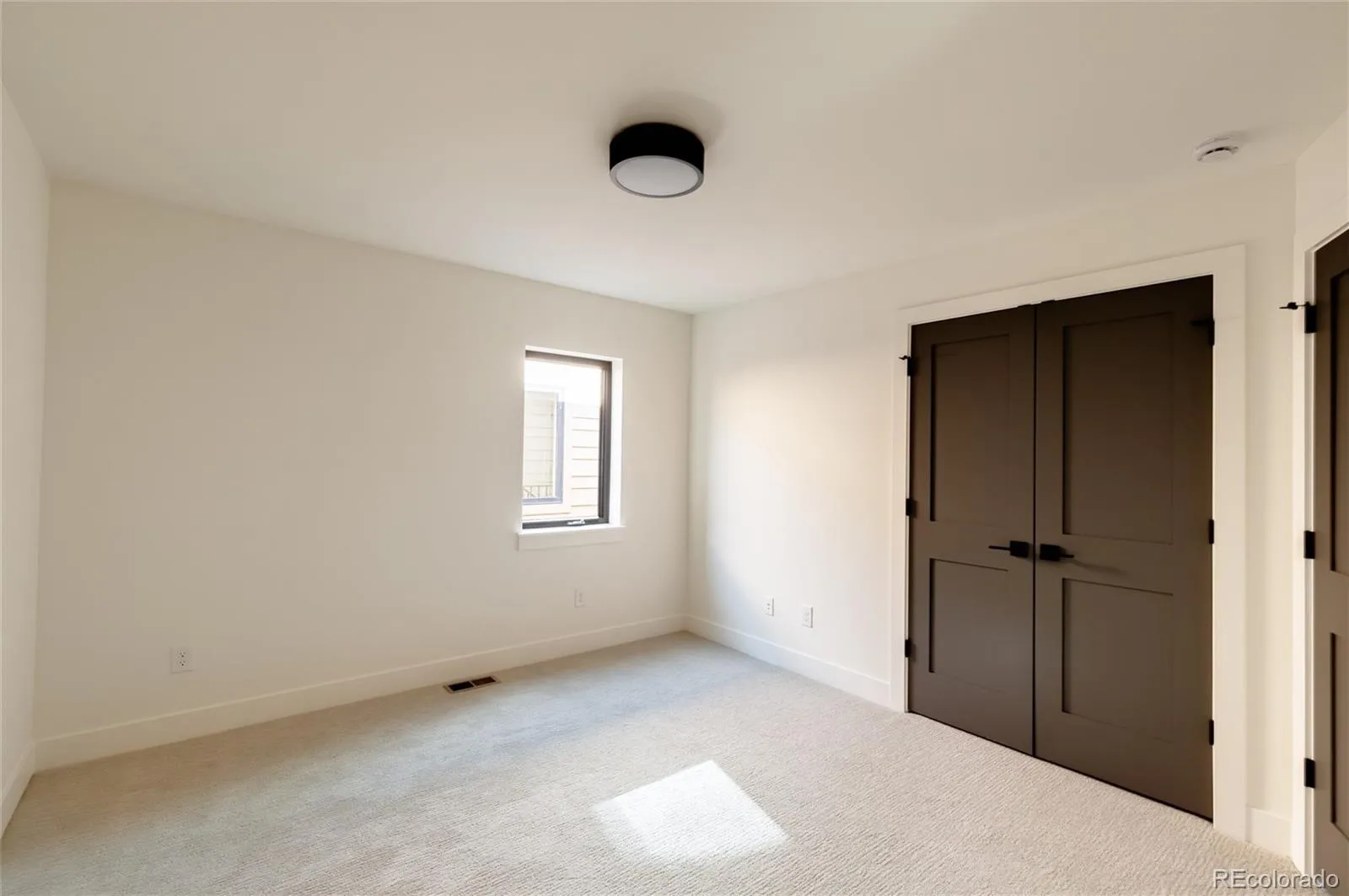 04172026140952 1600 33