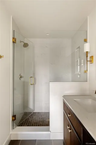 04172026140952 640 32