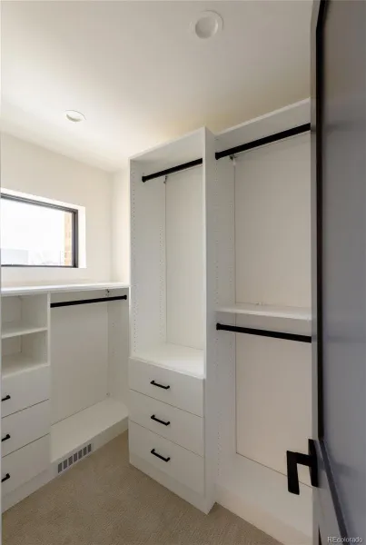 04172026140952 800 29