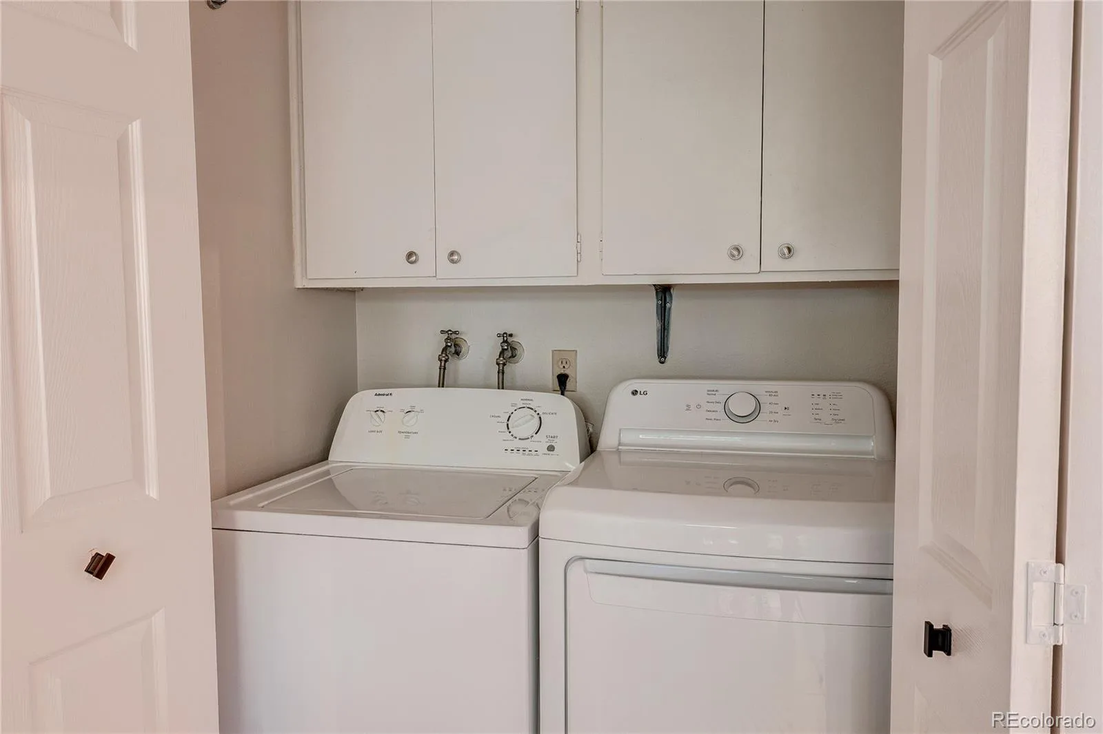582 S Xenon Court Lakewood CO 80228 MLS #REC2457451 06092026161125 1600 16