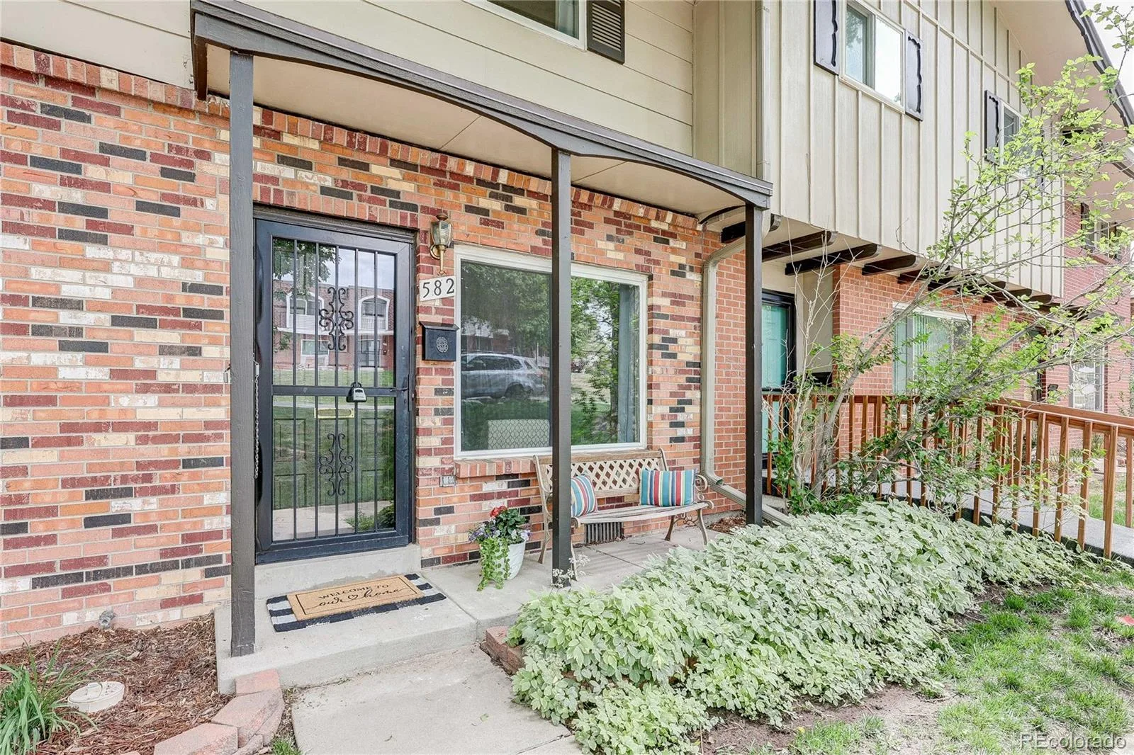 582 S Xenon Court Lakewood CO 80228 MLS #REC2457451 06092026161125 1600 2