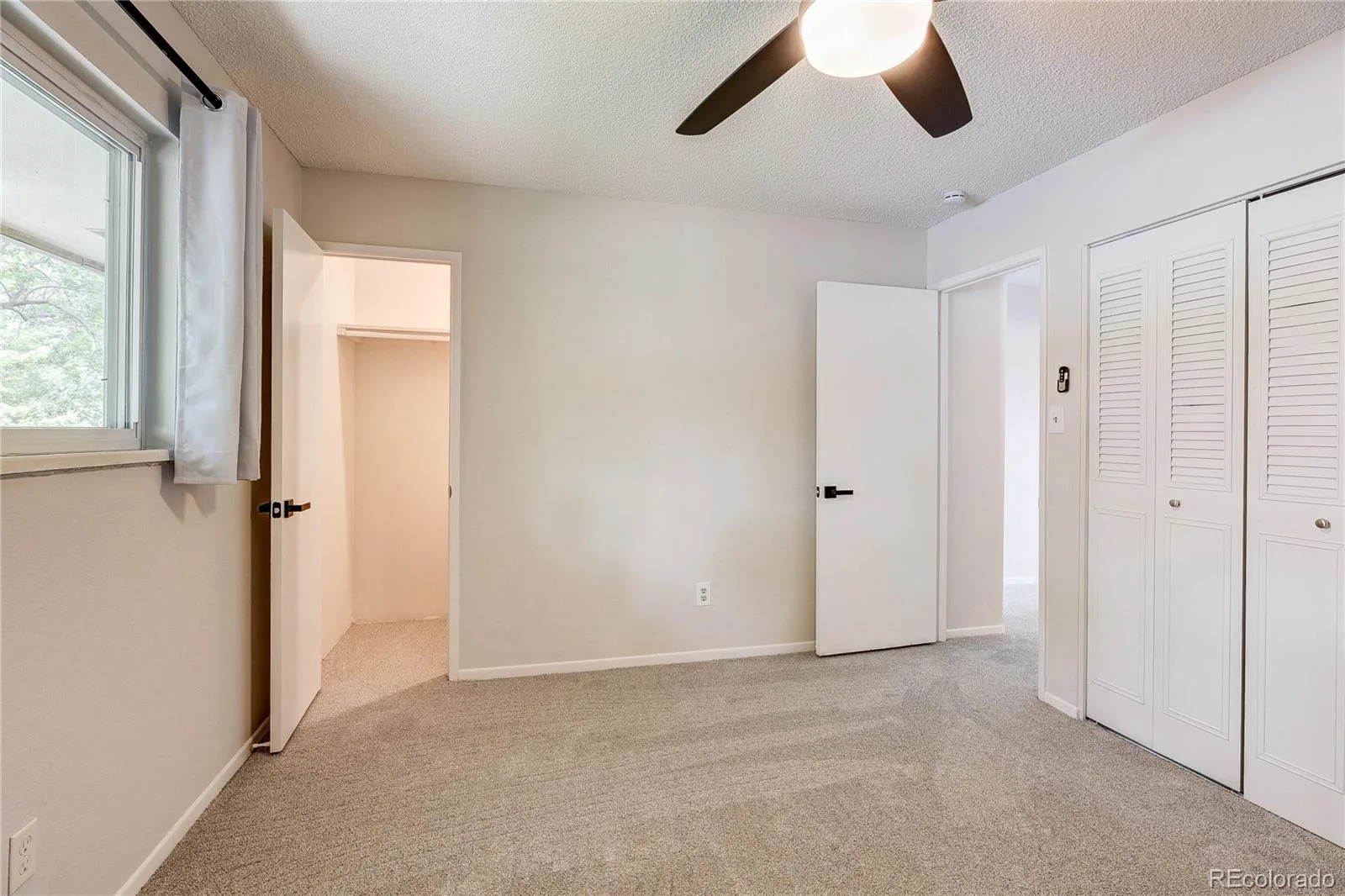 582 S Xenon Court Lakewood CO 80228 MLS #REC2457451 06092026161125 1600 28