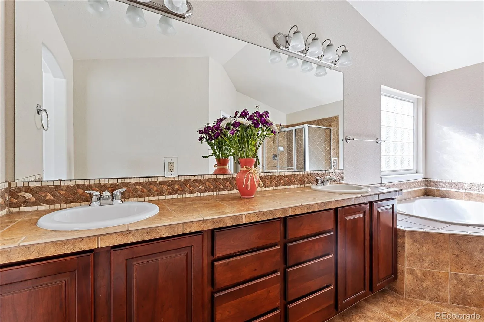 4920 Meadow Mountain Drive Broomfield CO 80023 | MLS #REC2458808 08182026205602 1600 19
