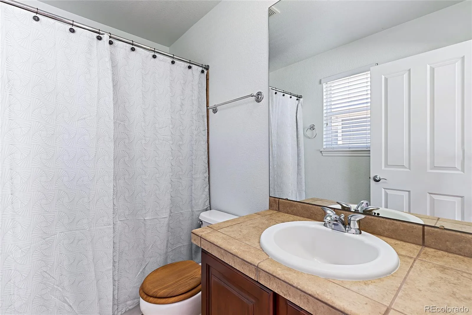 4920 Meadow Mountain Drive Broomfield CO 80023 | MLS #REC2458808 08182026205602 1600 24