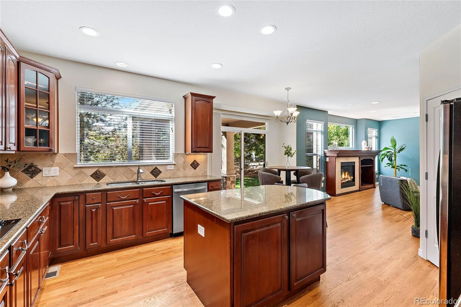 4920 Meadow Mountain Drive Broomfield CO 80023 | MLS #REC2458808 08182026205602 1600 8