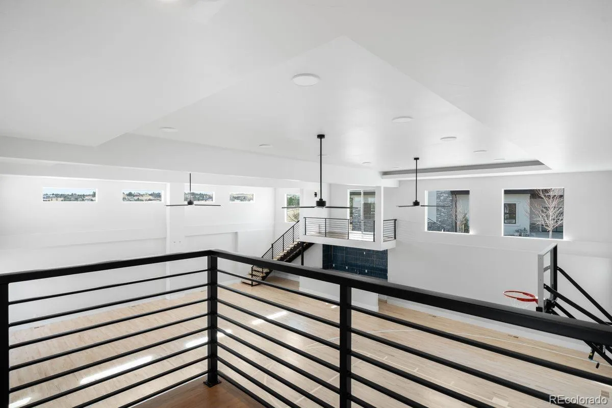 6954 S Espana Way Centennial CO 80016 | MLS #REC2458942 04072026135018 1200 24