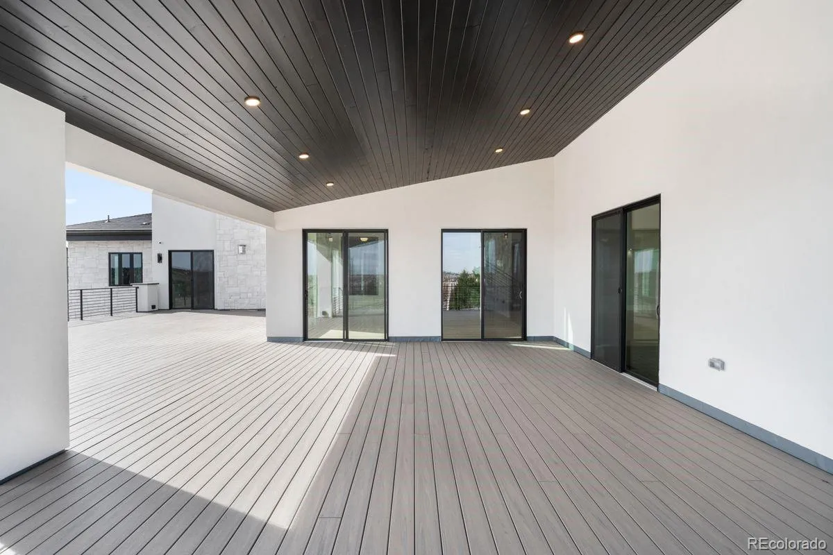 6954 S Espana Way Centennial CO 80016 | MLS #REC2458942 04072026135018 1200 47