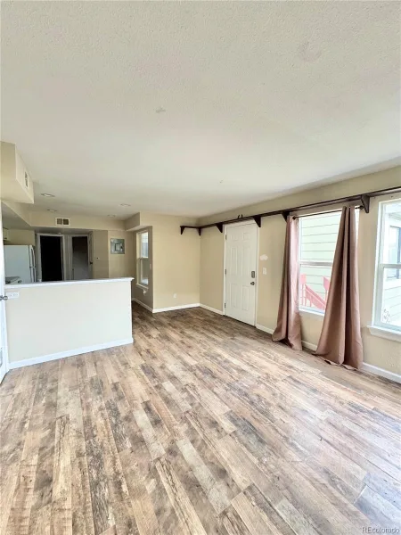 14561 E Ford Place #13 Aurora CO 80012 | MLS #REC2459267 09152026170600 800 2