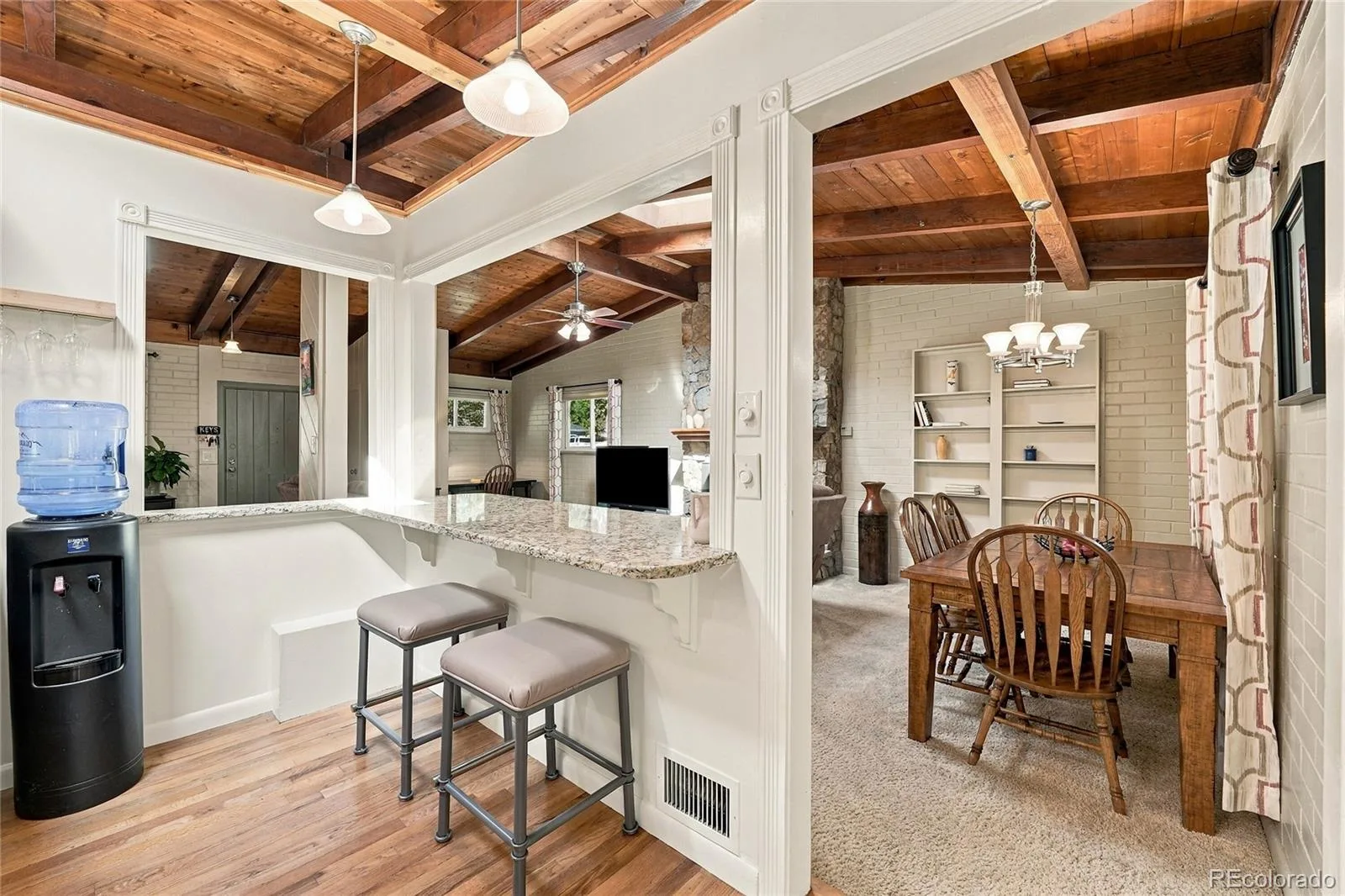 804 W Shepperd Avenue Littleton CO 80120 | MLS #REC2461038 09212026155155 1600 19