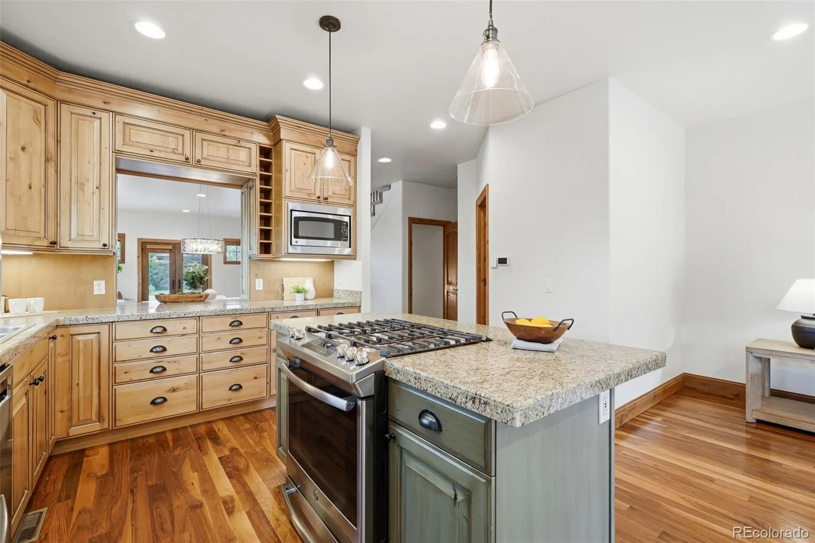 2196 S Washington Street Denver CO 80210 MLS #REC2461149 06092026013239 1600 10