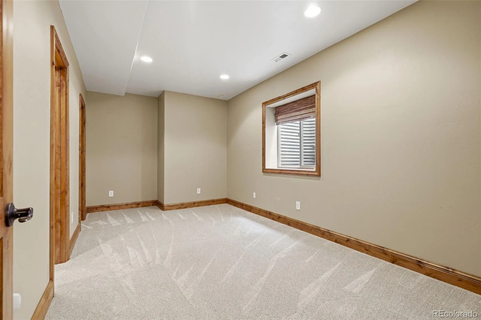 2196 S Washington Street Denver CO 80210 MLS #REC2461149 06092026013239 1600 32