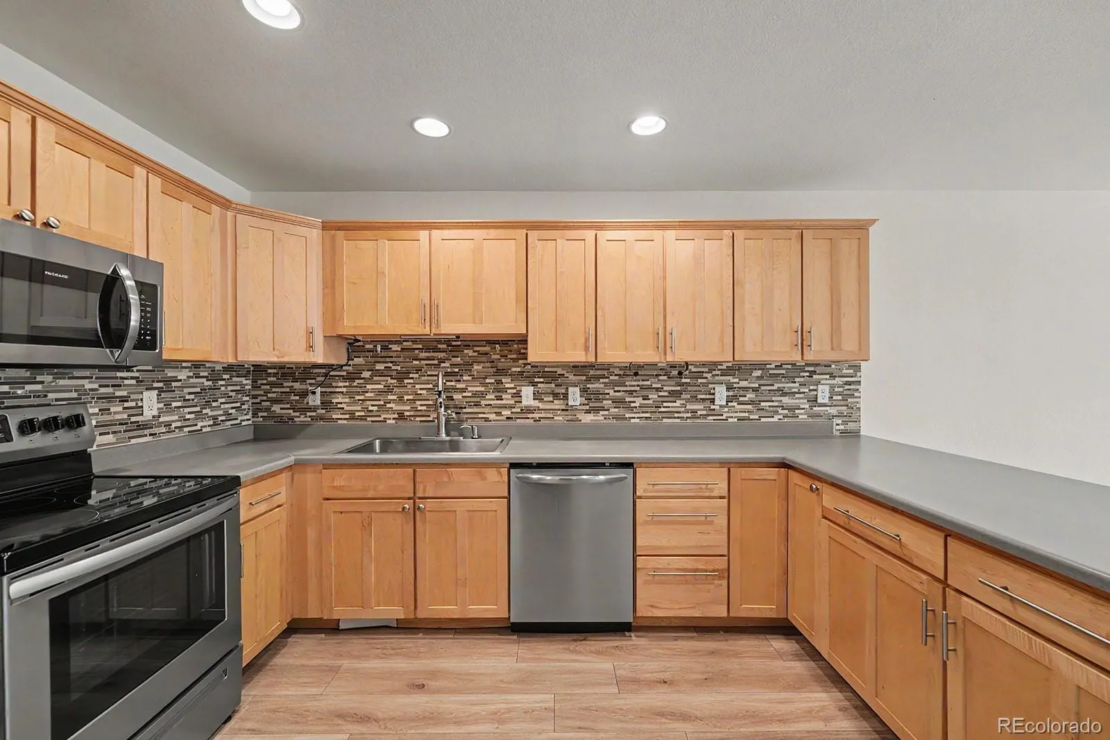 04152026230856 1600 10