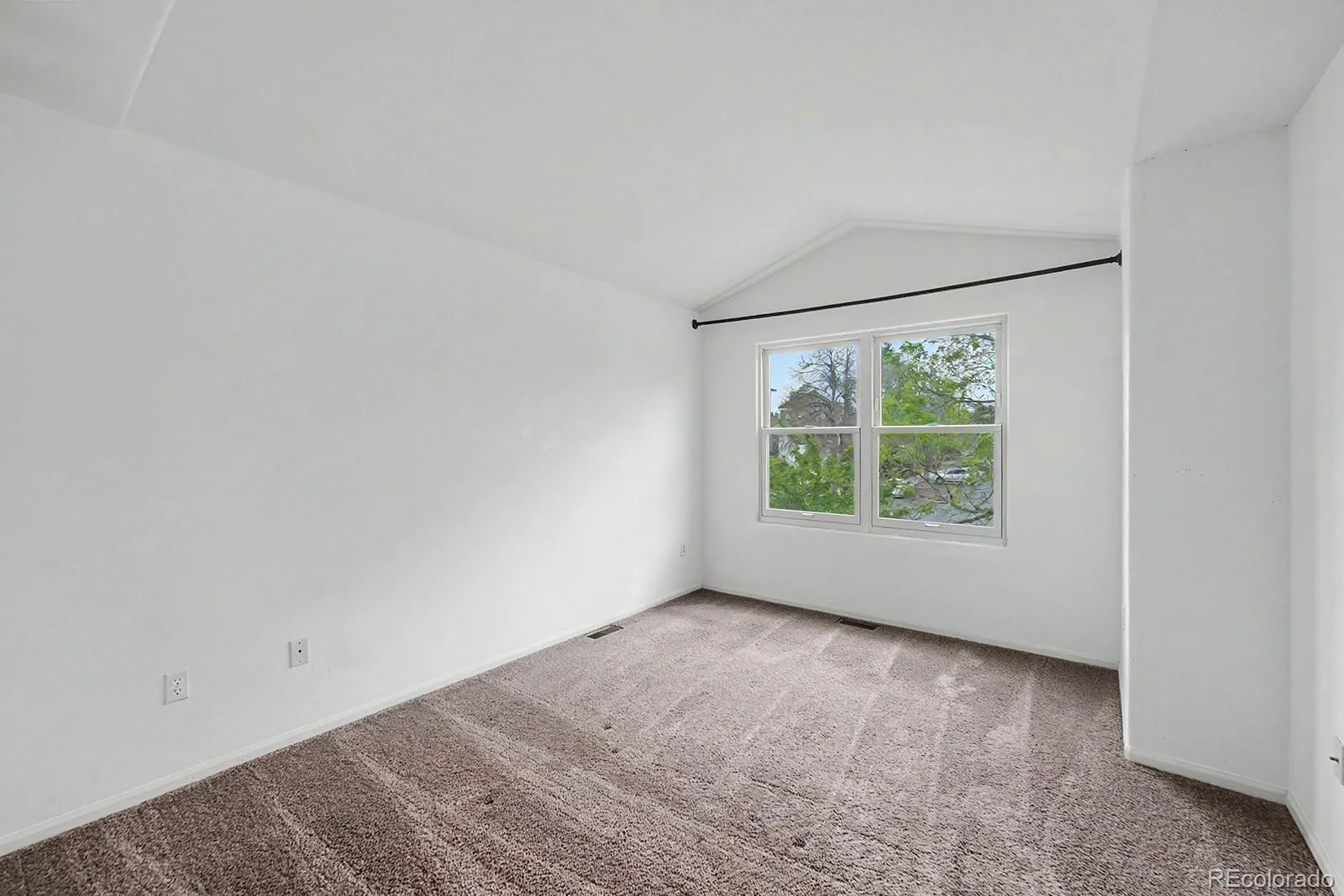 04152026230856 1600 16