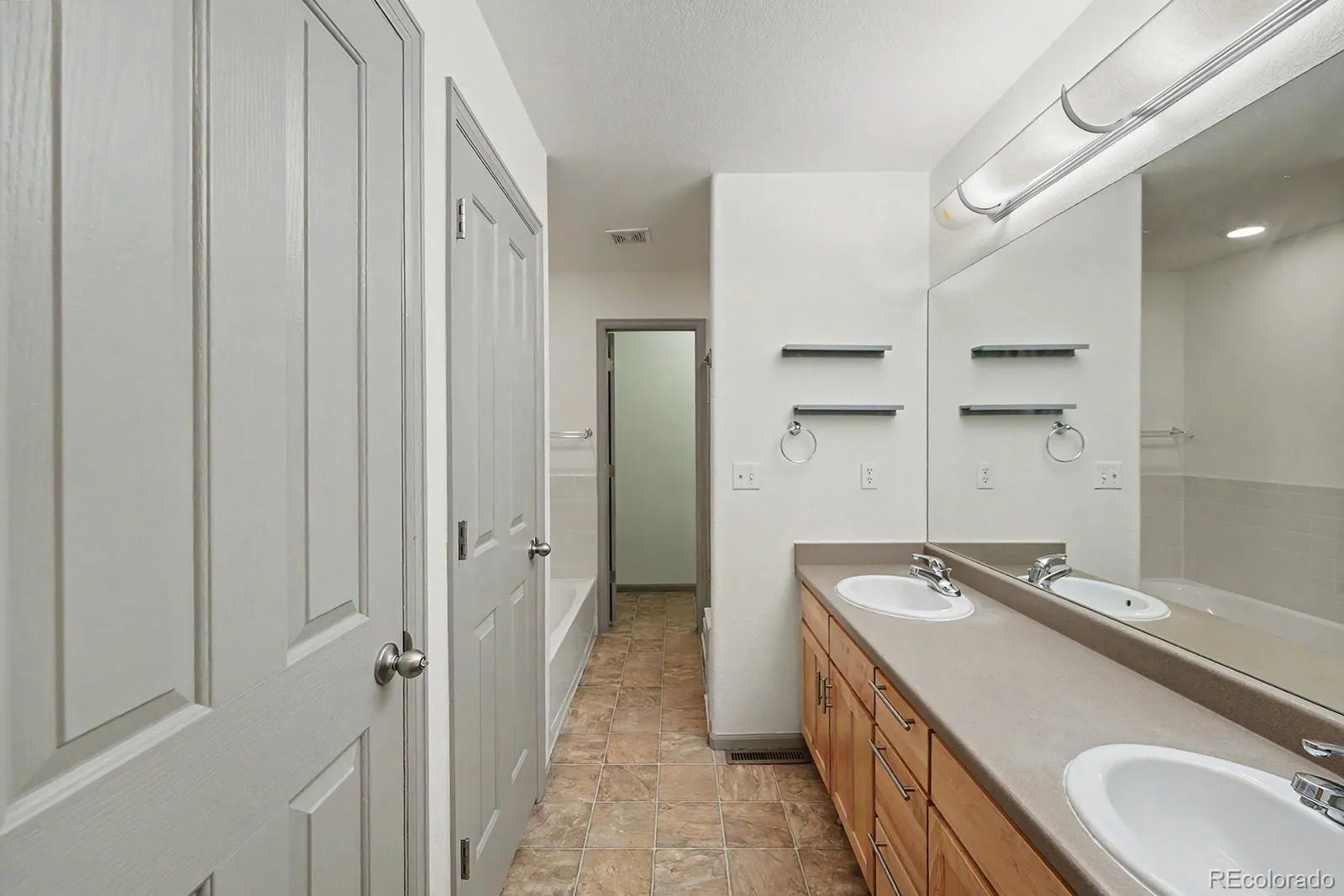 04152026230856 1600 19