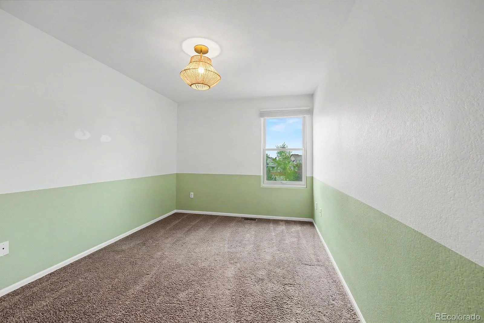 04152026230856 1600 24