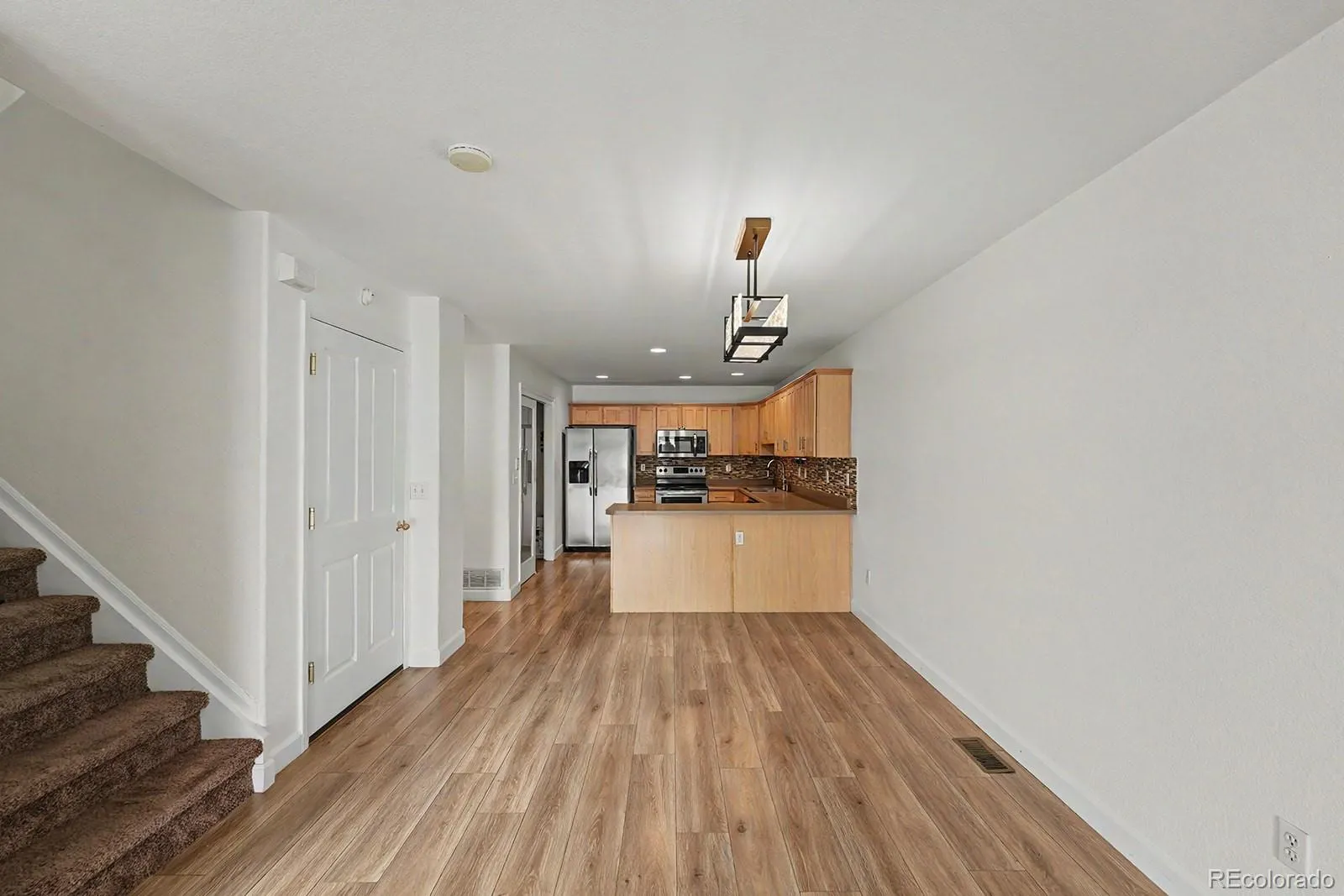 04152026230856 1600 7