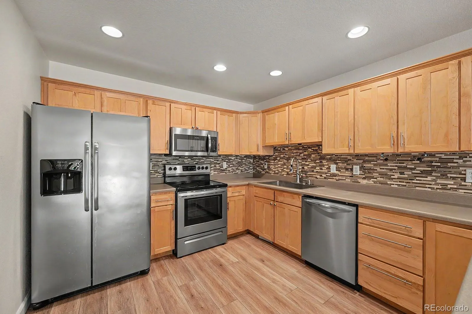 04152026230856 1600 9