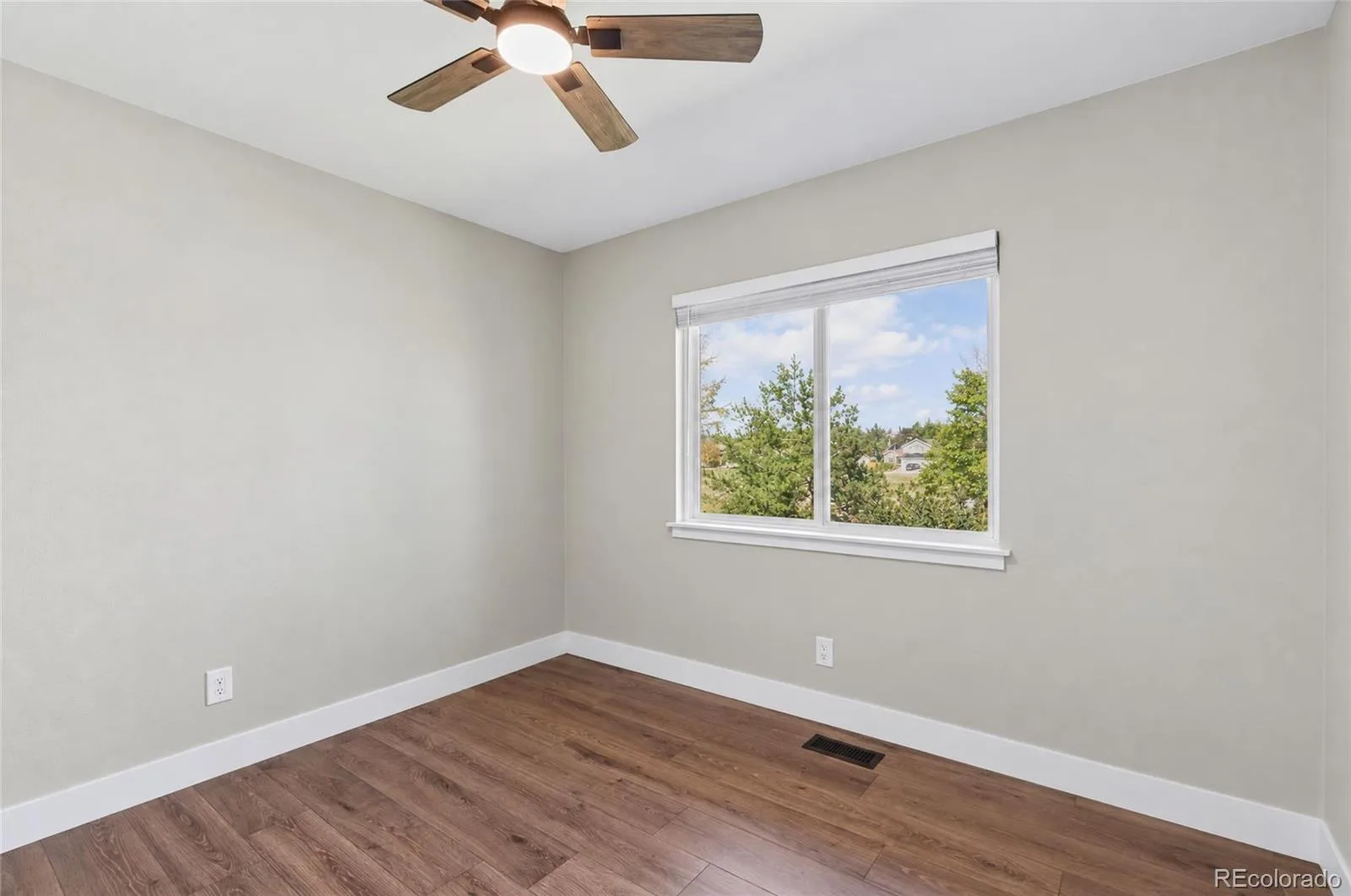 17513 E Lasalle Drive Aurora CO 80013 | MLS #REC2465407 10072026062513 1600 22