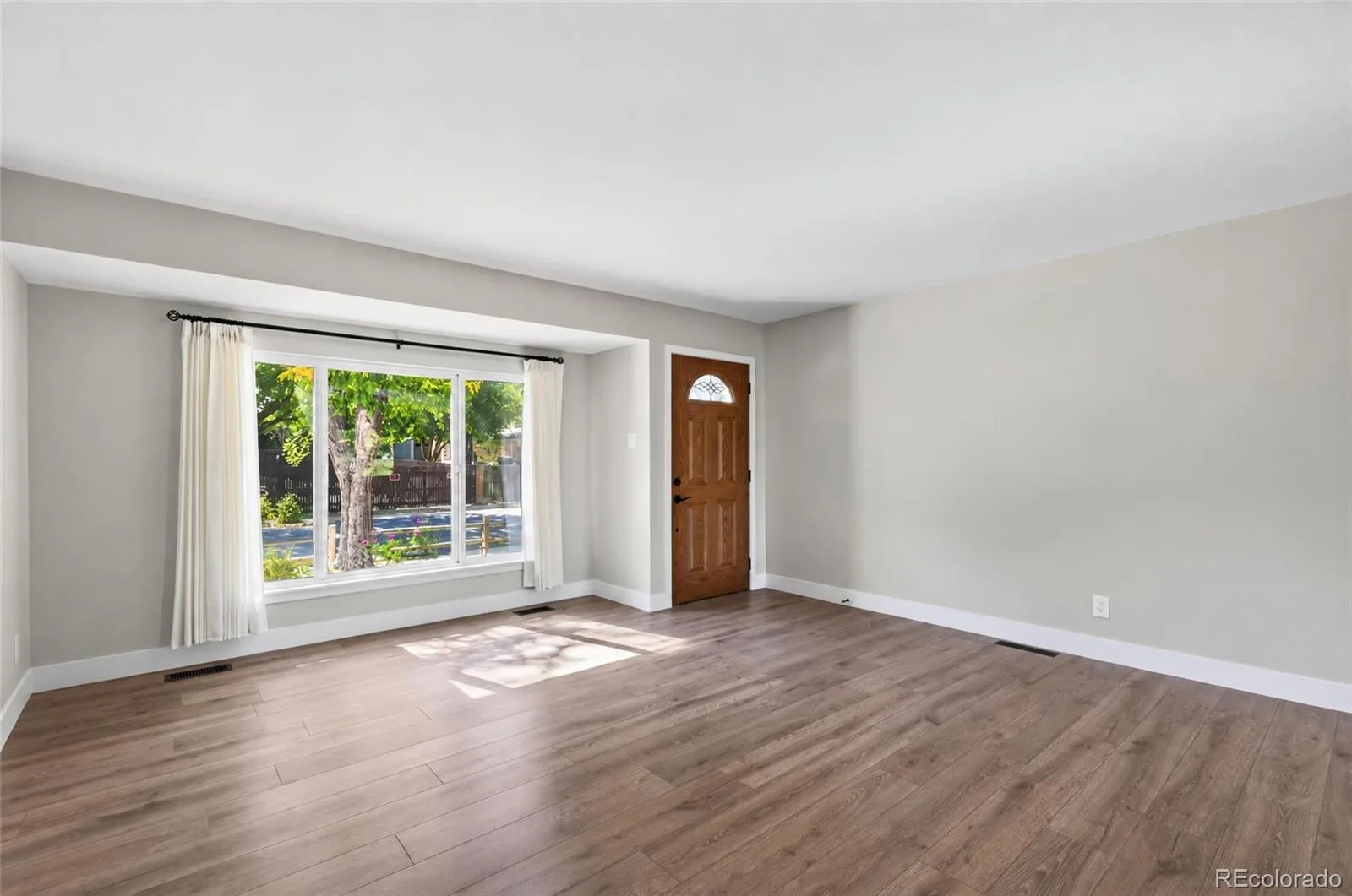 17513 E Lasalle Drive Aurora CO 80013 | MLS #REC2465407 10072026062513 1600 4