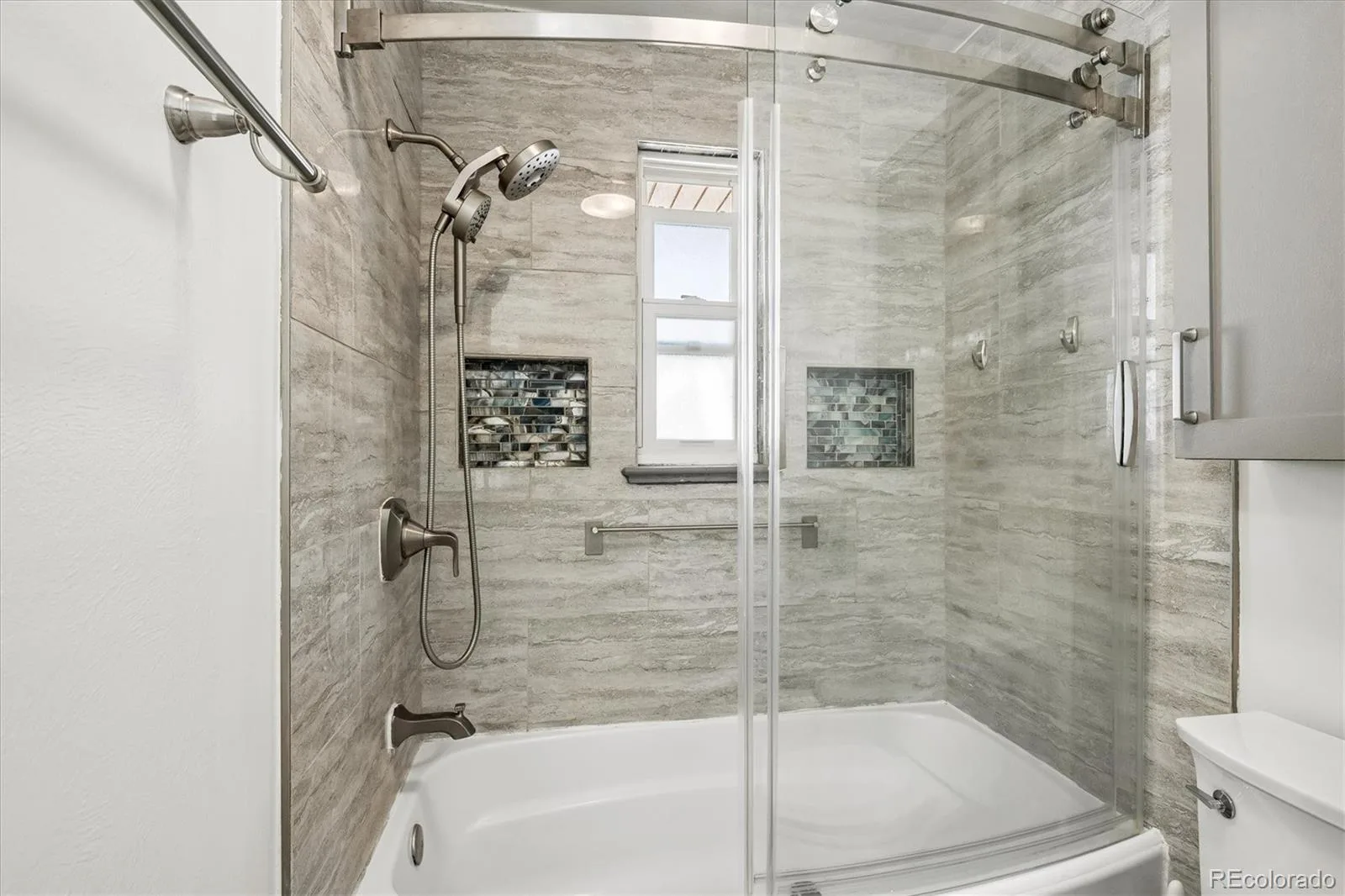 5983 Field Street Arvada CO 80004 | MLS #REC2468905 08262026165935 1600 21