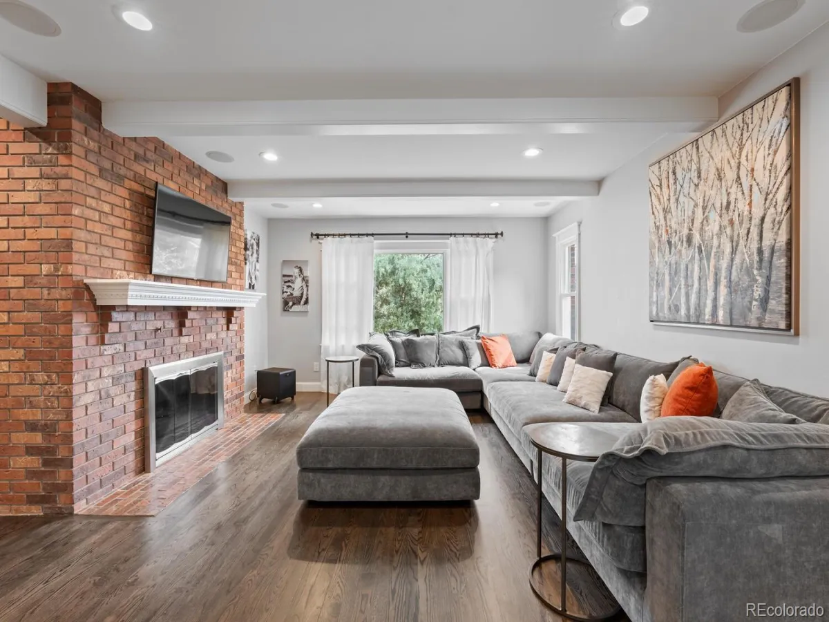 04092026213642 1200 11