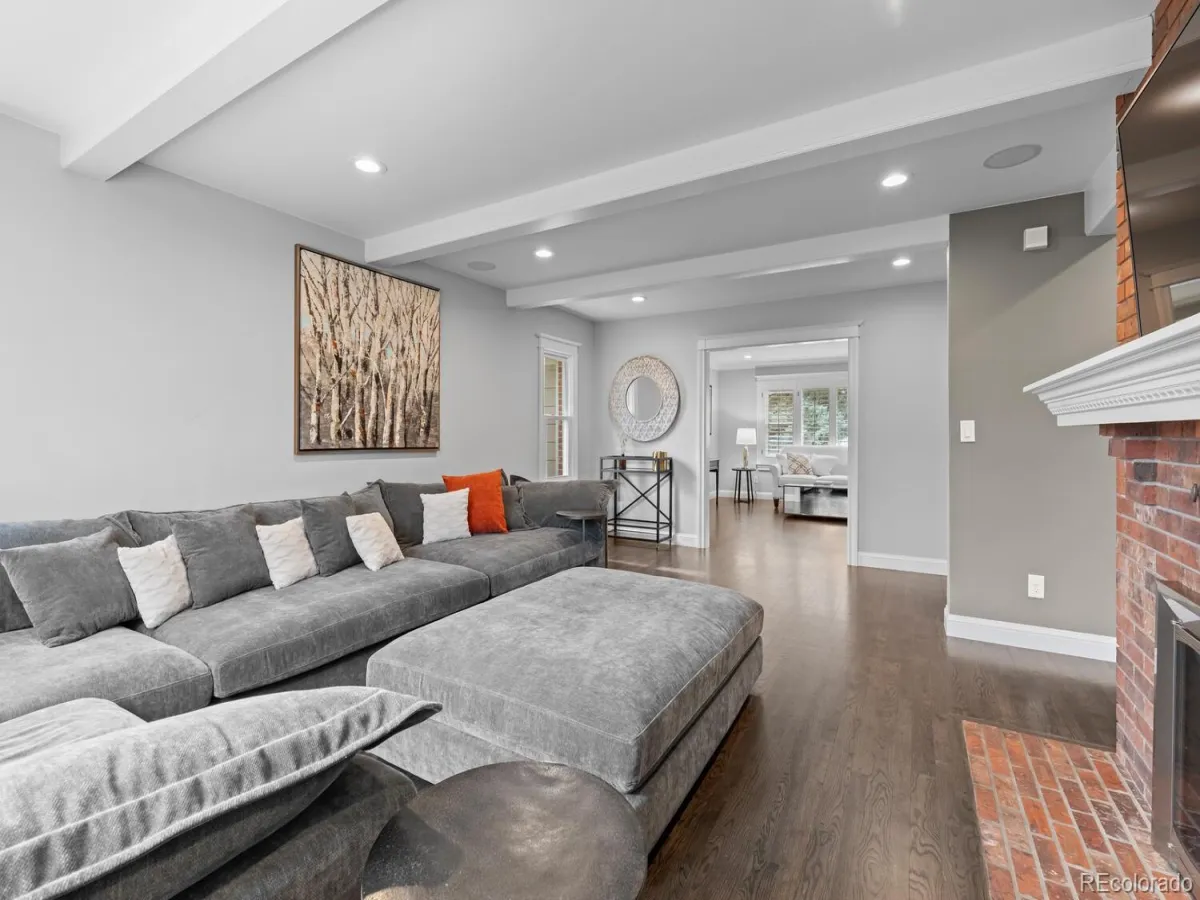 04092026213642 1200 12