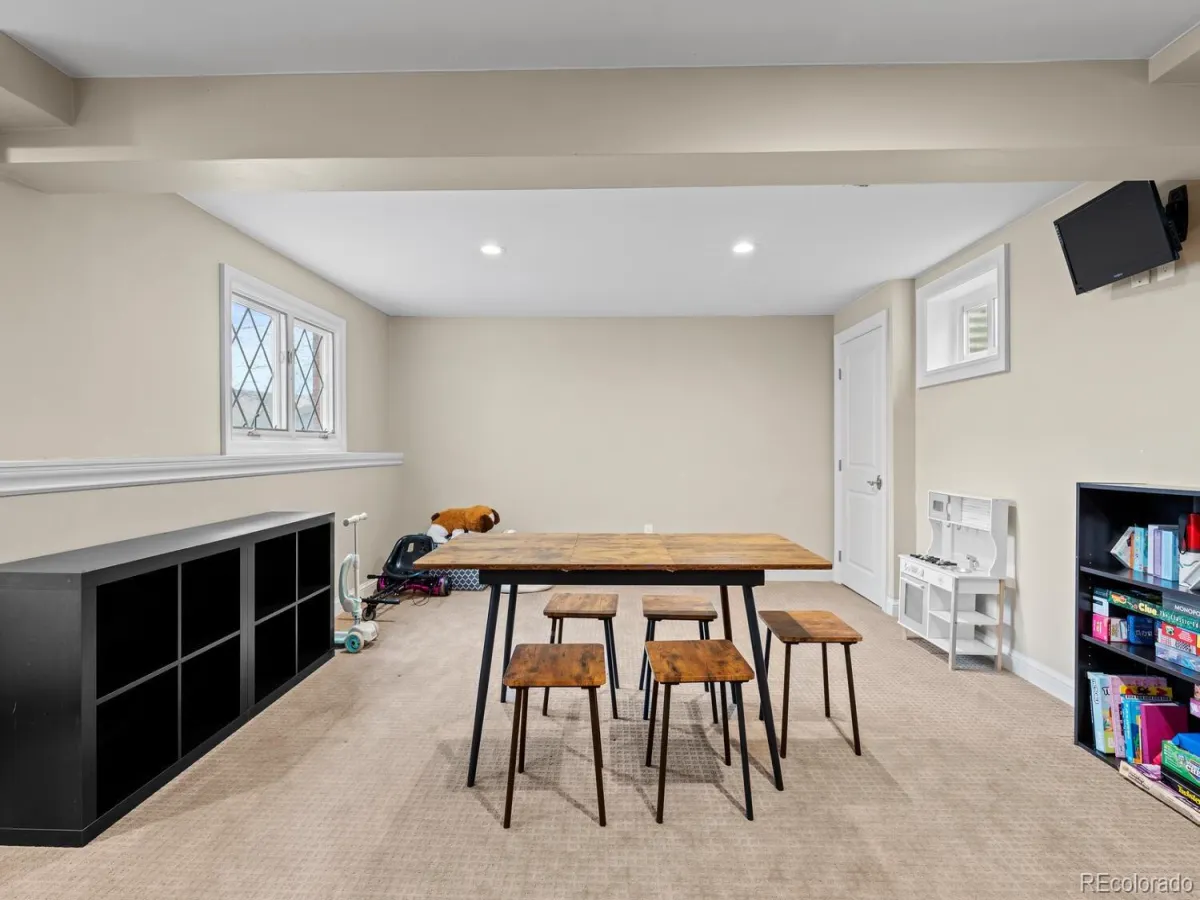 04092026213642 1200 32