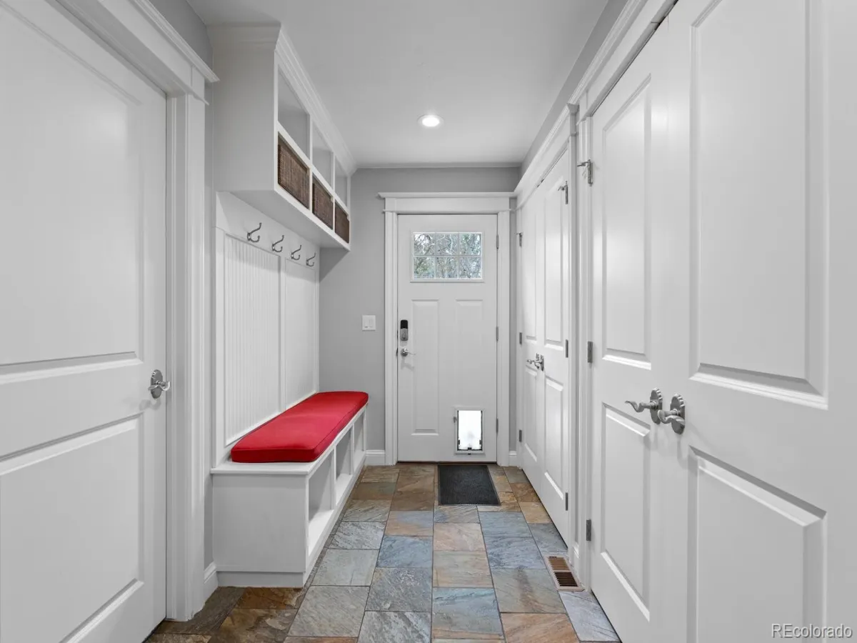 04092026213642 1200 38