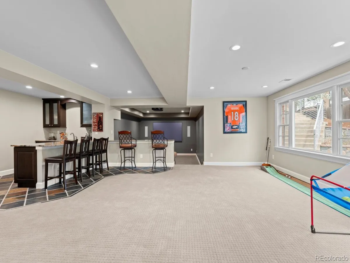 5220 S Joliet Way Englewood CO 80111 MLS #REC2471278 05072026235721 1200 29