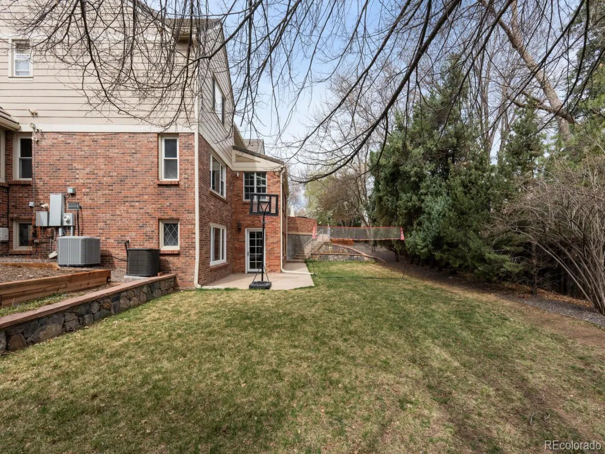 5220 S Joliet Way Englewood CO 80111 MLS #REC2471278 05072026235721 1200 41