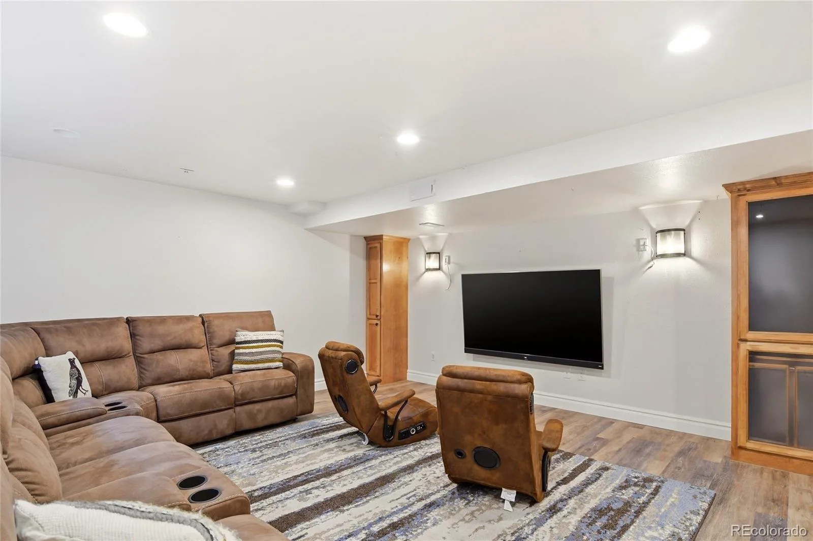 17047 W 61st Place Arvada CO 80403 MLS #REC2471391 06092026204442 1600 32