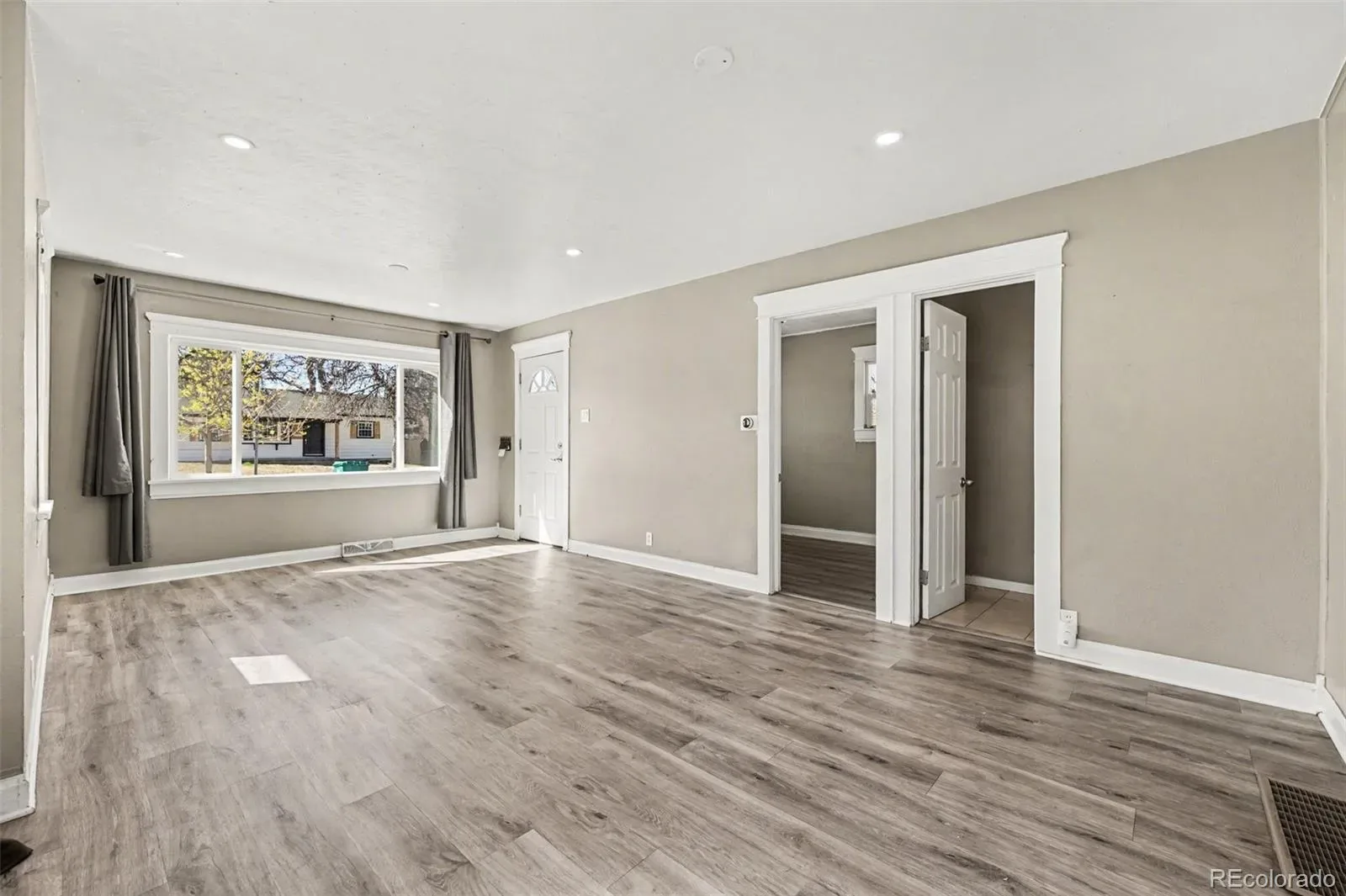 1328 Dayton Street Aurora CO 80010 MLS #REC2473358 03262026170841 1600 4