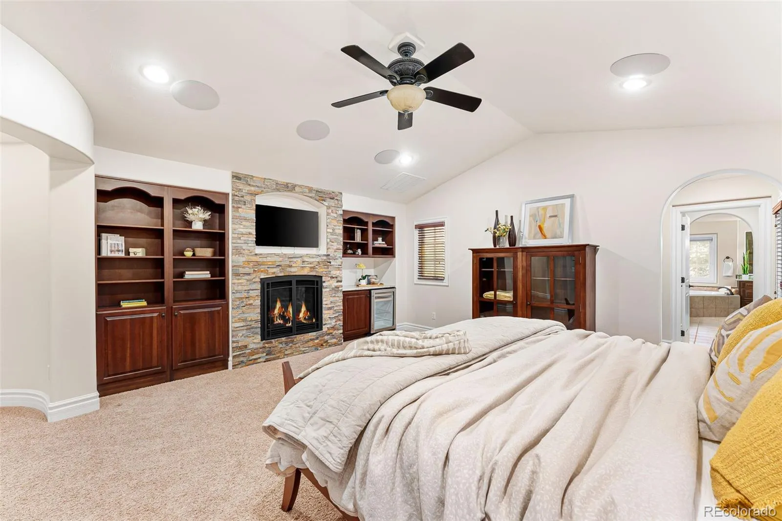 04162026173105 1600 28