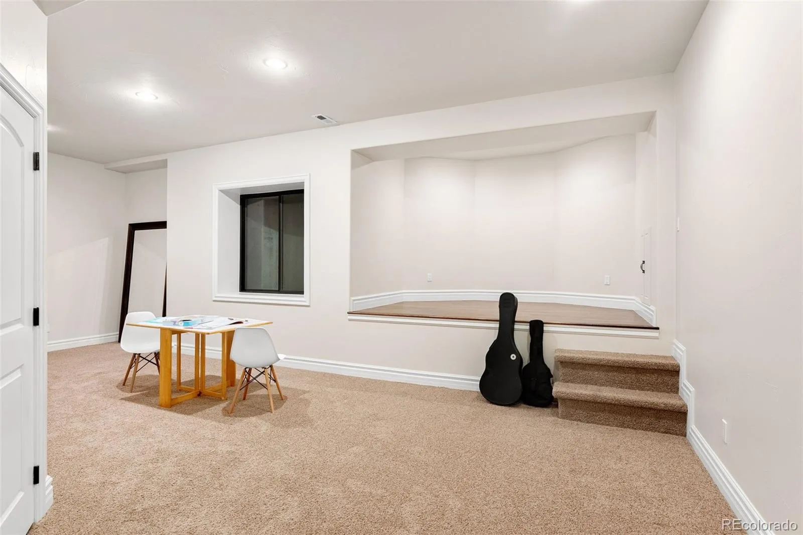 04162026173105 1600 43