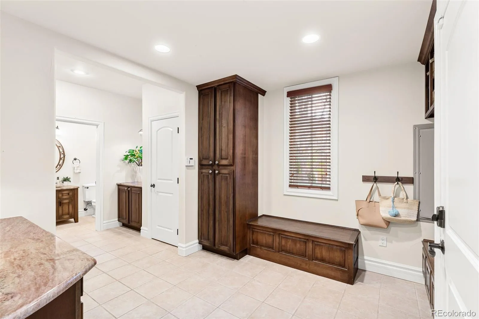 04162026173105 1600 45